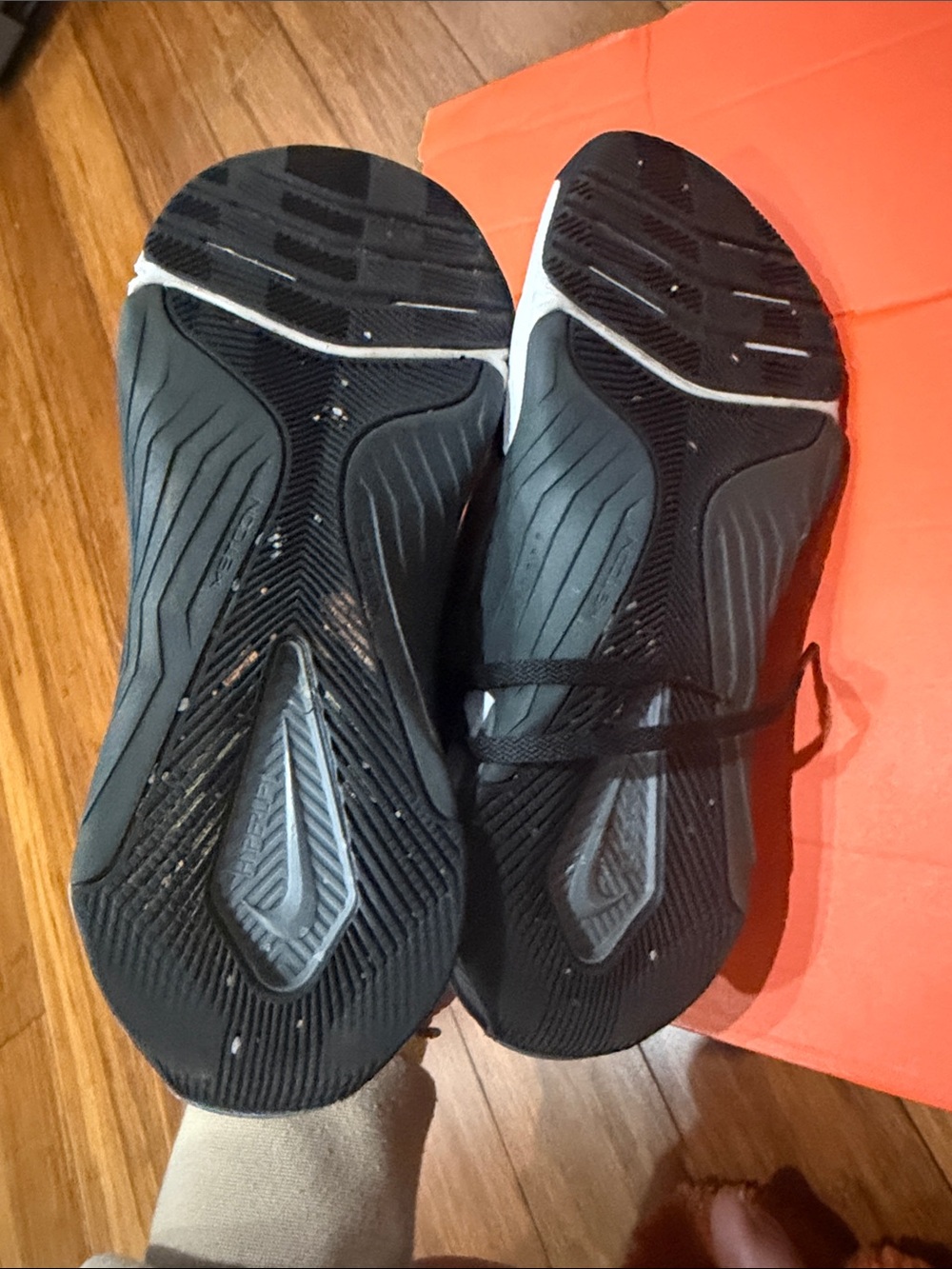 Women’s Nike Metcon 8 size 8.5US - Picture 6 of 6